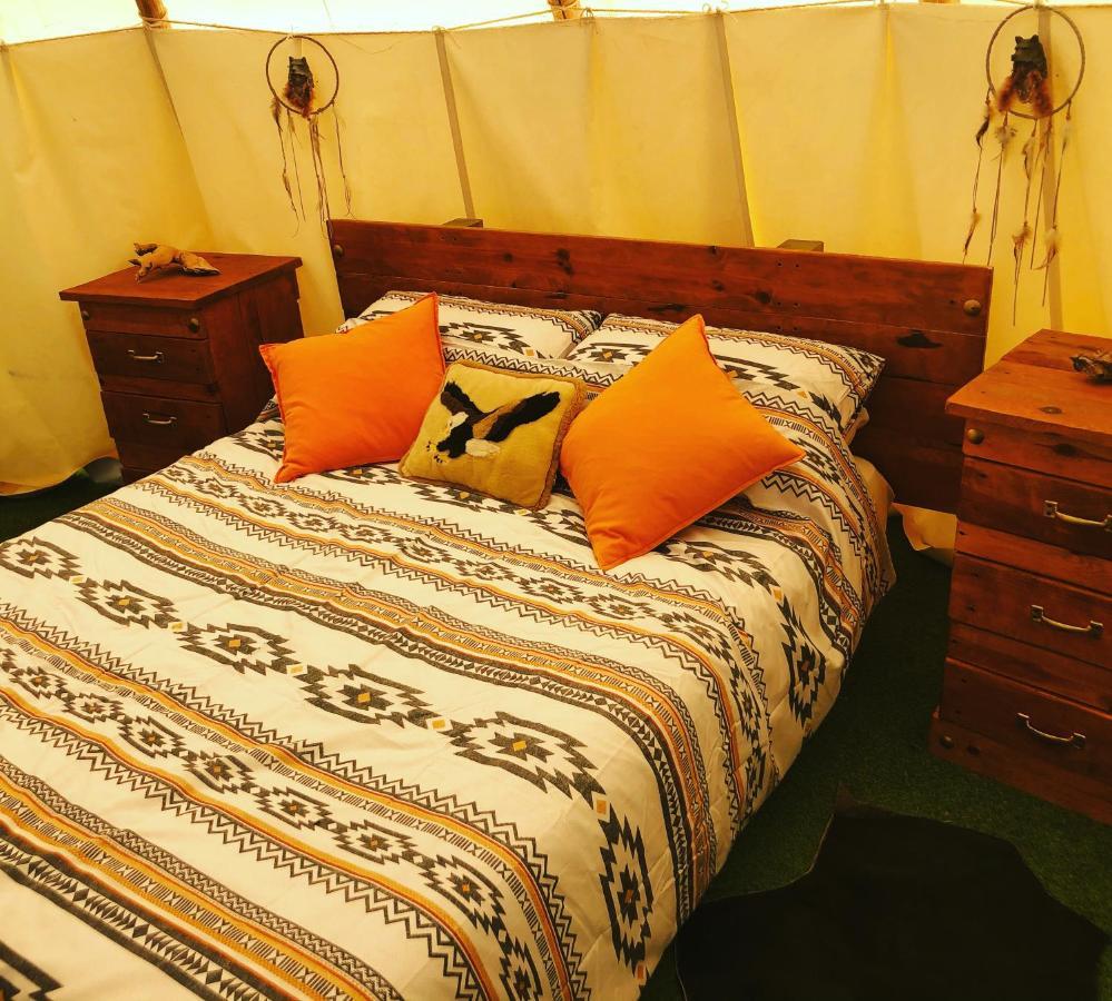 Casa Bella Teepees (Adults Only) Hotel Zujar ภายนอก รูปภาพ